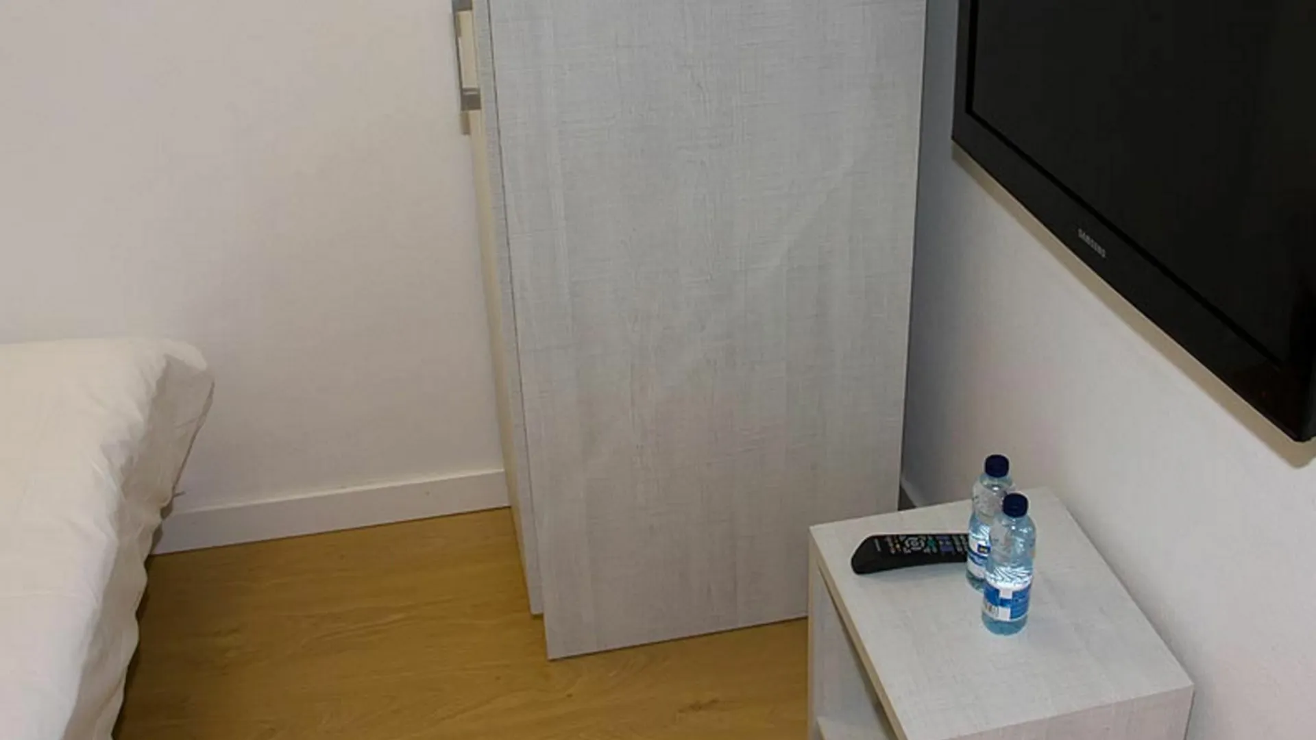 ** Guest house Hostalin Barcelona Diputacion Spain