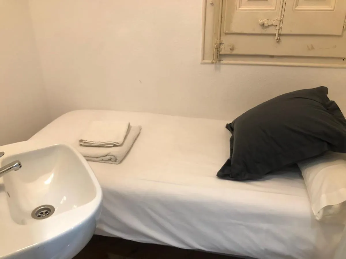 Hostalin Barcelona Diputacion Guest house