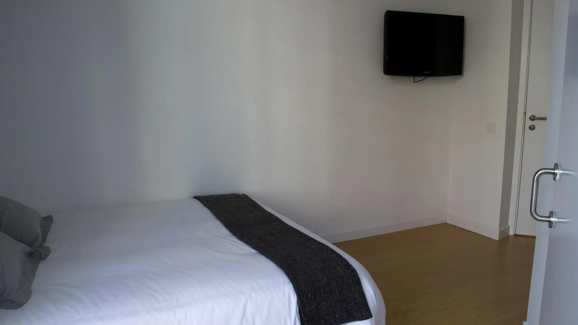 Hostalin Barcelona Diputacion Guest house